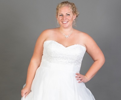 Ihr Brautkleid kaufen Sie günstig & preiswert in riesiger Auswahl bei uns, auch Grösse 48 50 52 54 56 58