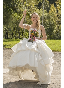 Brautkleid elfenbein günstig