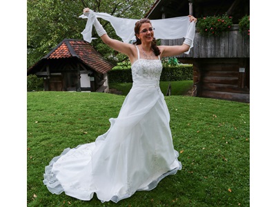 Brautkleid elfenbein günstig