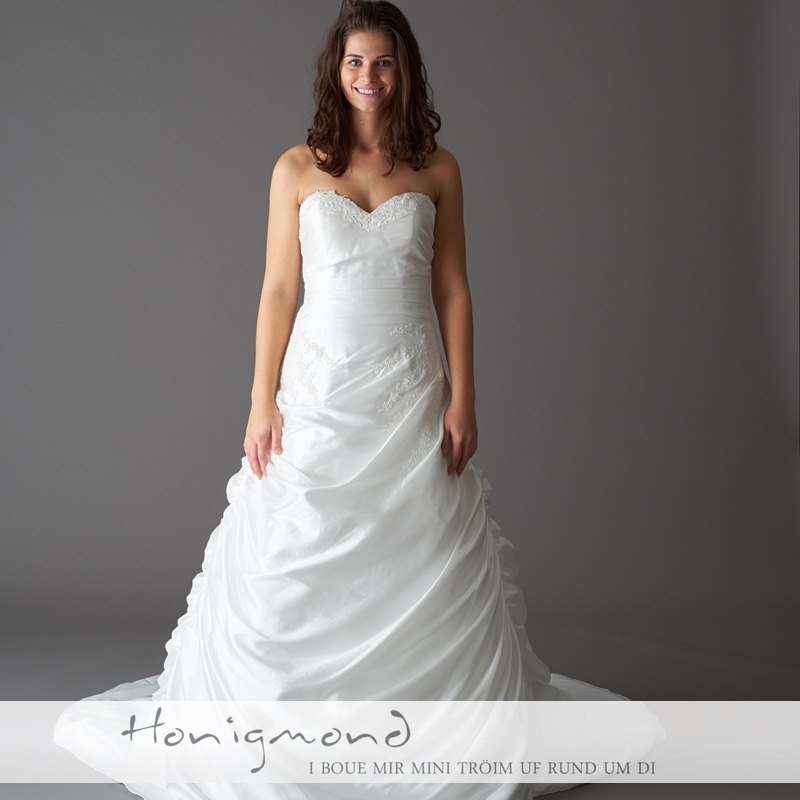 Brautkleid Prinzessinnen-Brautmode Spitze und Tüll